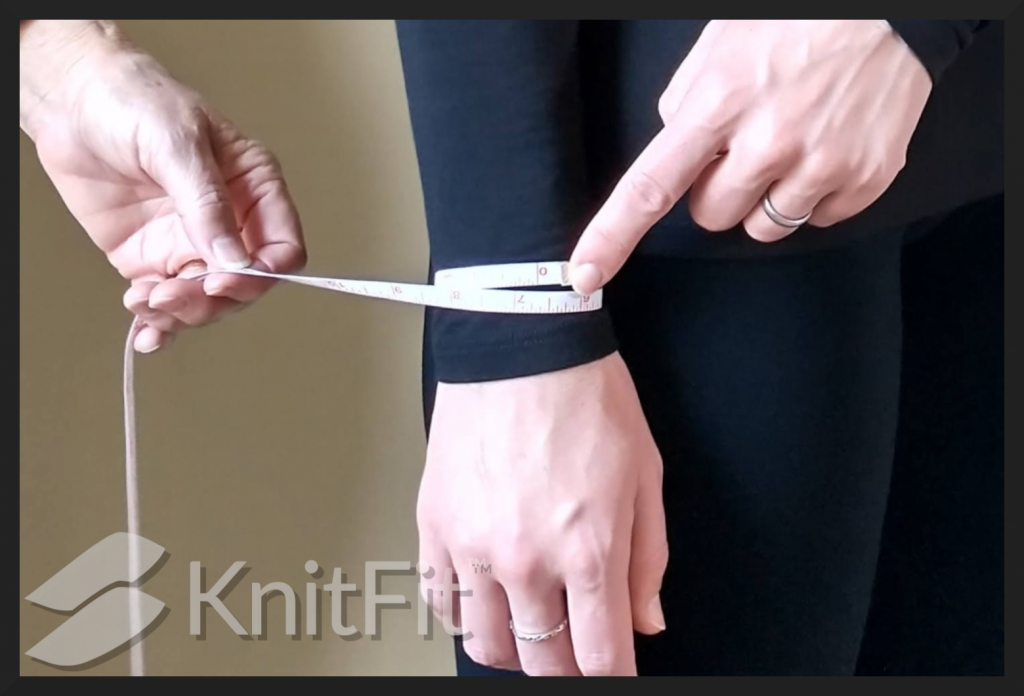 Wrist circumference quarter view
